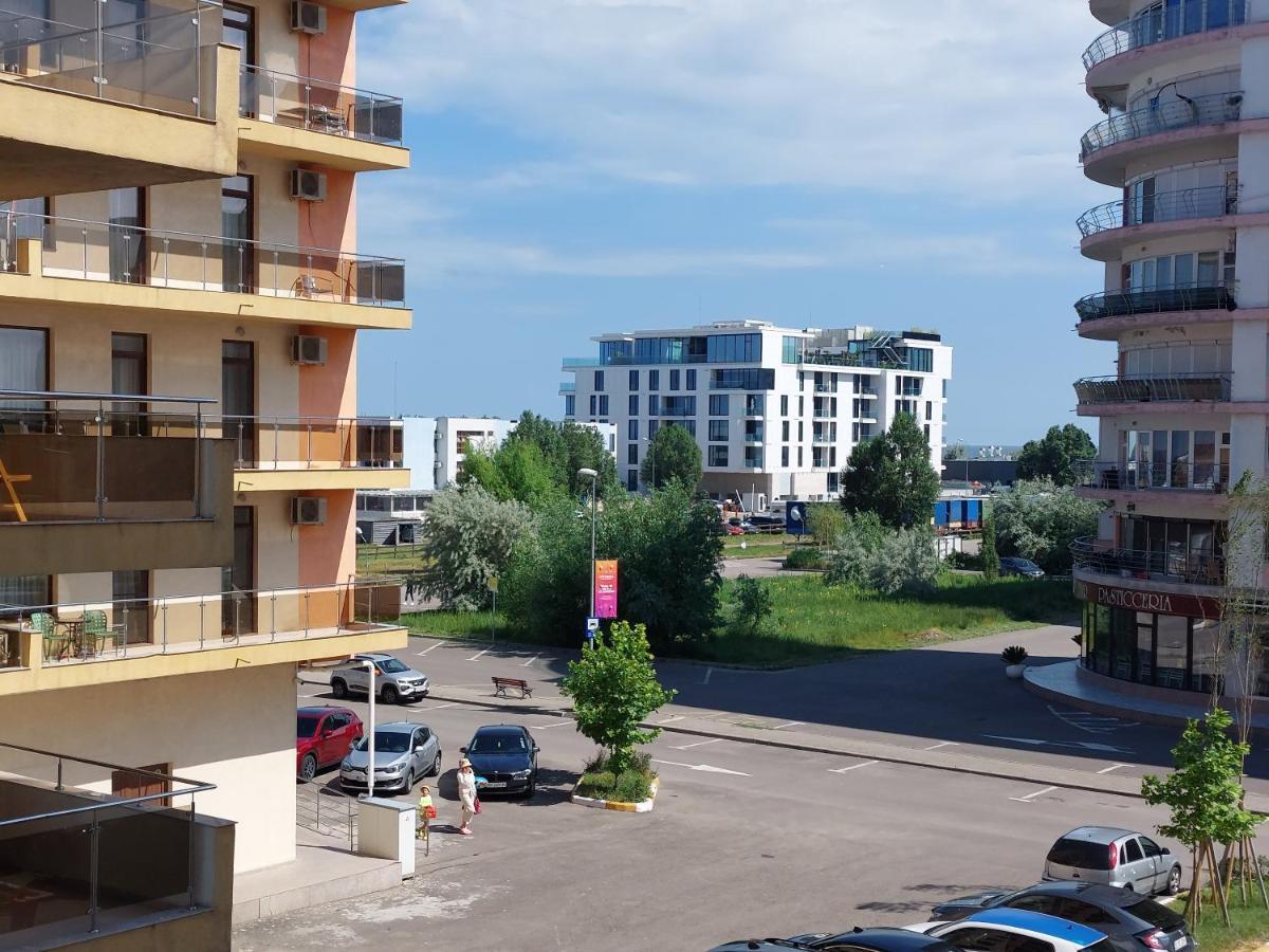 Bluesea Summerland Apartments Mamaia Exterior photo